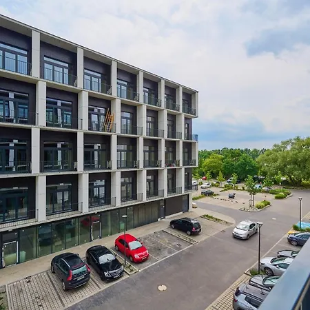 Mezzanine Studio Zarembowicza Airport By Renters Appartement *