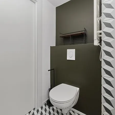 Mezzanine Studio Zarembowicza Airport By Renters Apartment